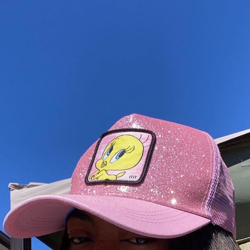 Tweety bird trucker hat